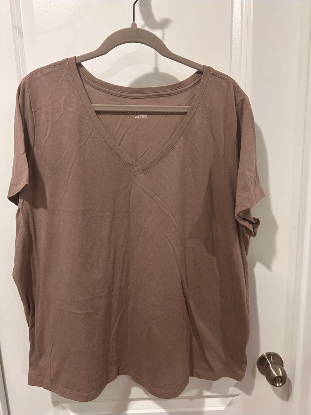 Ava & Viv Taupe V-Neck Short Sleeve Tee